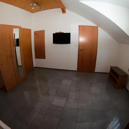 Pensión Messe-hotel 
